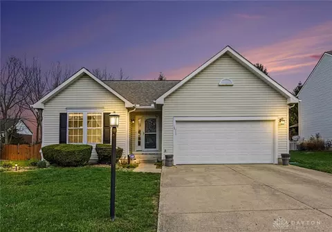 13 Holly Dr, Franklin, OH 45005
