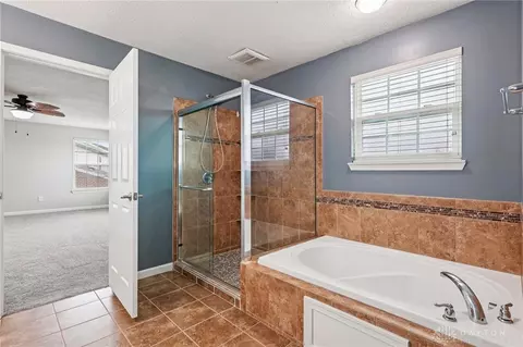 Bath - 9452 Oak Brook Dr, Centerville, OH 45458 photo 4 of 6
