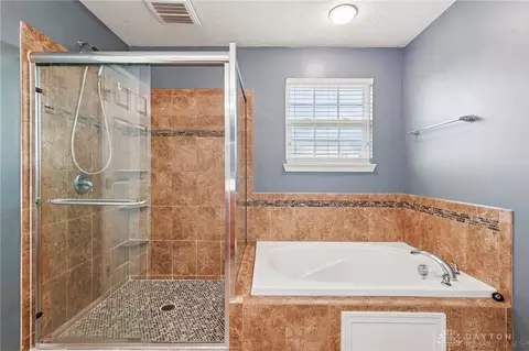Bath - 9452 Oak Brook Dr, Centerville, OH 45458 photo 5 of 6