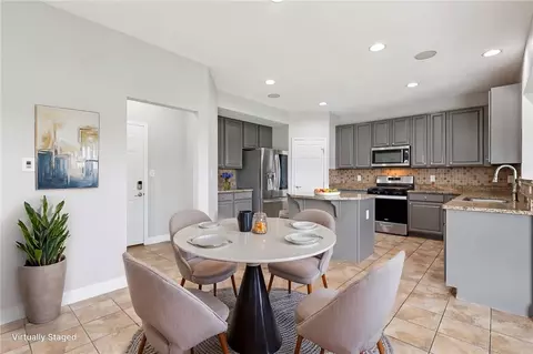 Kitchen - 9452 Oak Brook Dr, Centerville, OH 45458 photo 1 of 9