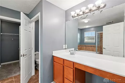 Bath - 9452 Oak Brook Dr, Centerville, OH 45458 photo 3 of 6