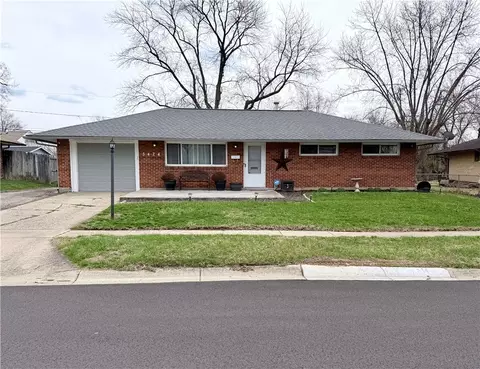 5424 Barnard Dr, Huber Heights, OH 45424