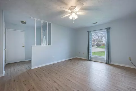 310 Evergreen Dr, Springboro, OH 45066 photo 2