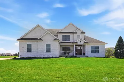 Exterior - 1250 Macintosh Ct, Troy, OH 45373 photo 5 of 21