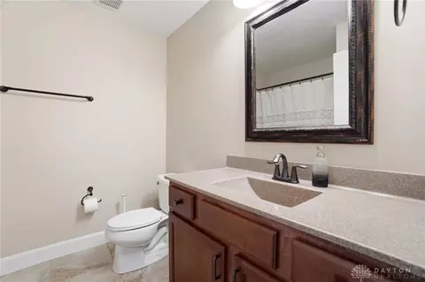 Bath - 1250 Macintosh Ct, Troy, OH 45373 photo 10 of 10