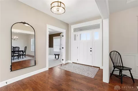 Entry Way - 1250 Macintosh Ct, Troy, OH 45373 photo 2 of 5