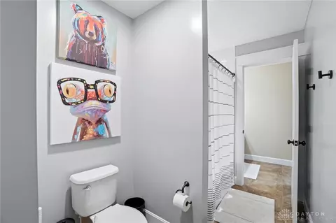 Bath - 1250 Macintosh Ct, Troy, OH 45373 photo 8 of 10