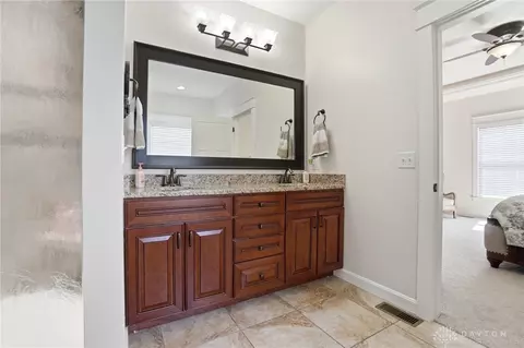 Bath - 1250 Macintosh Ct, Troy, OH 45373 photo 1 of 10