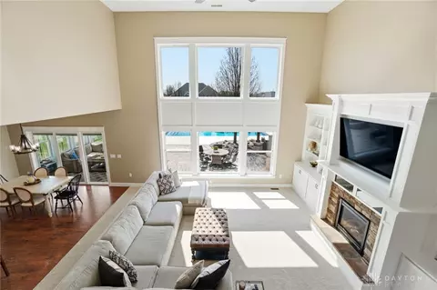 Living - 1250 Macintosh Ct, Troy, OH 45373 photo 2 of 7