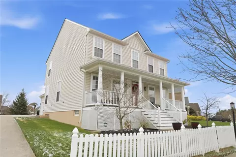 299 Village Park Dr, Lebanon, OH 45036