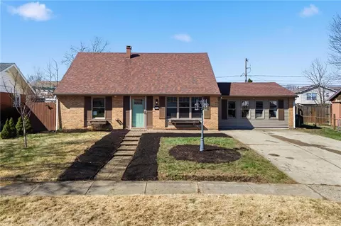 14 Laurelgrove Dr, Englewood, OH 45322