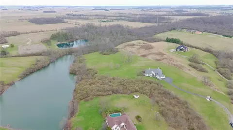 13279 State Route 729, New Vienna, OH 45159