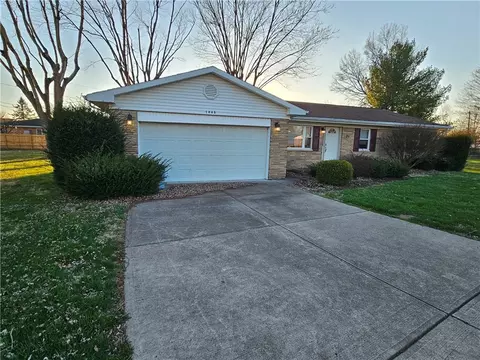 1065 Clover Ct, Xenia, OH 45385