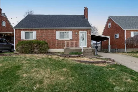 1725 Guise Ct, Reading, OH 45215