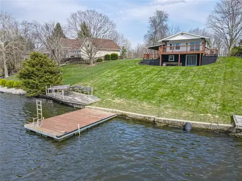 693 Lakengren Dr, Eaton, OH 45320