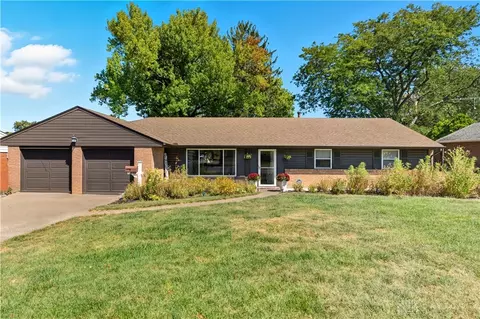 4190 Woodman Dr, Dayton, OH 45440