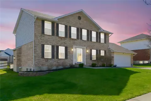 5568 Echo Springs Dr, Hamilton, OH 45011
