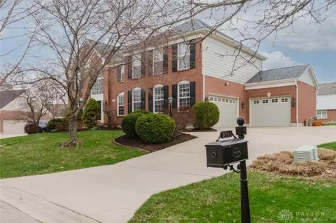 Exterior - 9741 Olde Georgetown Way, Centerville, OH 45458 photo 7 of 10