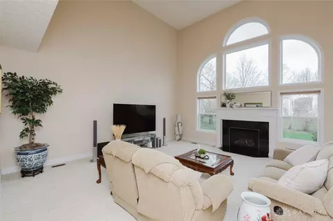 Living - 9741 Olde Georgetown Way, Centerville, OH 45458 photo 3 of 5
