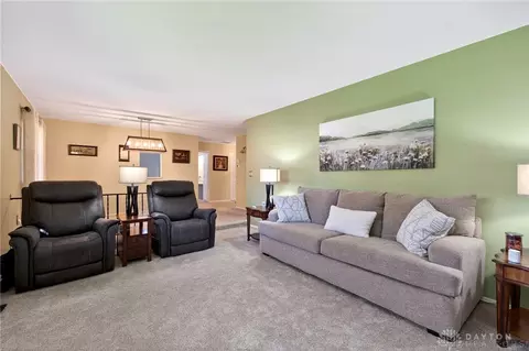 Living - 5907 Red Coach Rd, Dayton, OH 45429 photo 3 of 6