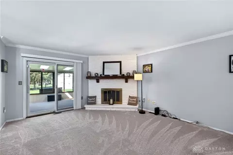 Living - 5907 Red Coach Rd, Dayton, OH 45429 photo 4 of 6