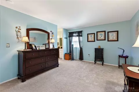 Bedroom - 5907 Red Coach Rd, Dayton, OH 45429 photo 2 of 7