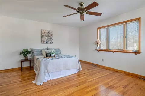 Bedroom - 2704 Aerial Ave, Kettering, OH 45419 photo 7 of 8