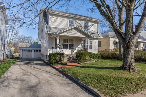 Exterior - 2704 Aerial Ave, Kettering, OH 45419 photo 2 of 7