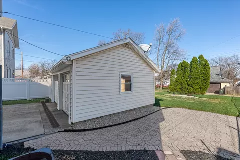 Exterior - 2704 Aerial Ave, Kettering, OH 45419 photo 4 of 7