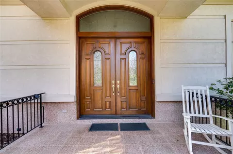 Entry Way - 453 Timberlea Trl, Kettering, OH 45429 photo 6 of 6