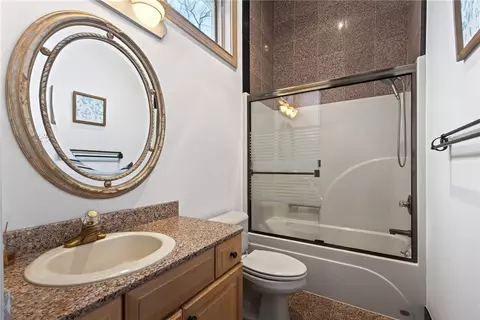 Bath - 453 Timberlea Trl, Kettering, OH 45429 photo 5 of 7