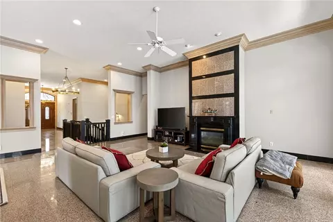 Living - 453 Timberlea Trl, Kettering, OH 45429 photo 1 of 15