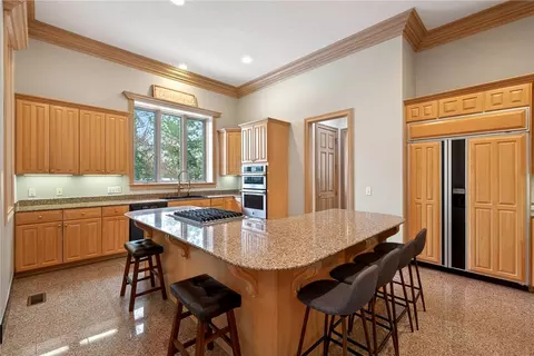 Kitchen - 453 Timberlea Trl, Kettering, OH 45429 photo 1 of 9