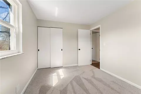 Bedroom - 2197 Bending Willow Dr, Kettering, OH 45440 photo 5 of 8