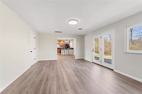Living - 2197 Bending Willow Dr, Kettering, OH 45440 photo 8 of 8