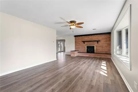 Living - 2197 Bending Willow Dr, Kettering, OH 45440 photo 1 of 8