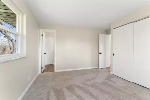Bedroom - 2197 Bending Willow Dr, Kettering, OH 45440 photo 8 of 8