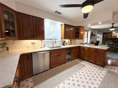 Kitchen - 4416 Timberwilde Dr, Kettering, OH 45440 photo 3 of 7
