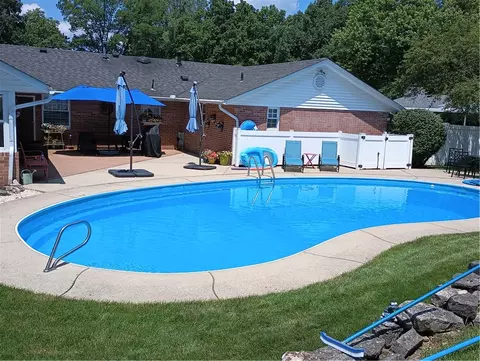 Exterior - 4416 Timberwilde Dr, Kettering, OH 45440 photo 7 of 10