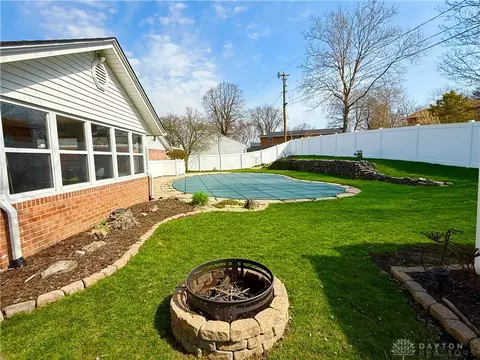 Exterior - 4416 Timberwilde Dr, Kettering, OH 45440 photo 3 of 10