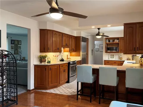 Kitchen - 4416 Timberwilde Dr, Kettering, OH 45440 photo 5 of 7