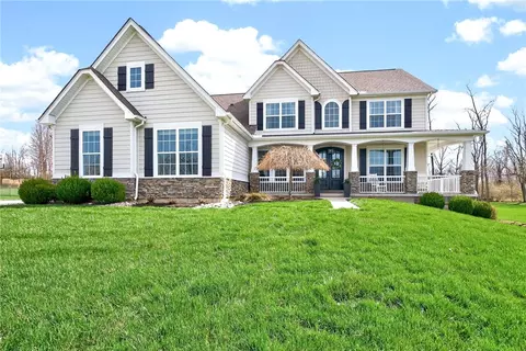 7402 Silver Lake Dr, Waynesville, OH 45068
