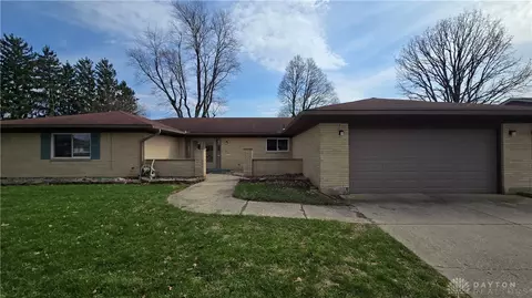 3306 Burgoyne Dr, Dayton, OH 45405
