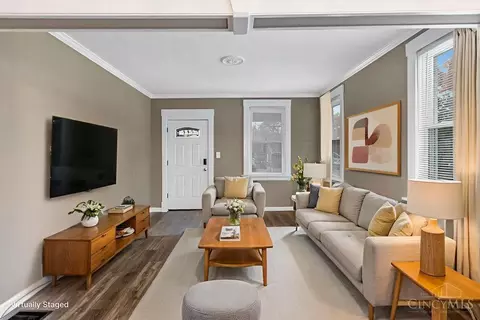 Living - 1965 Stevens Ave, Cincinnati, OH 45231 photo 4 of 7
