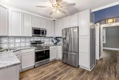 Kitchen - 1965 Stevens Ave, Cincinnati, OH 45231 photo 4 of 4