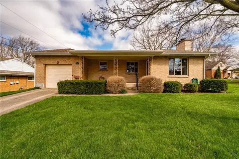 639 Storms Rd, Kettering, OH 45429