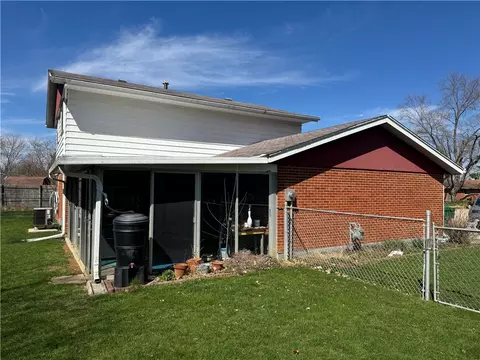 6 Danzig Ln, Fairborn, OH 45324 photo 3