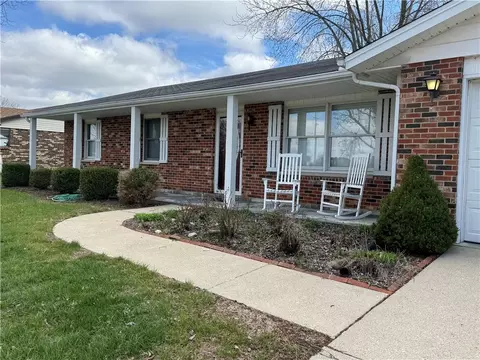 210 Baker Ln, Carlisle, OH 45005 photo 2