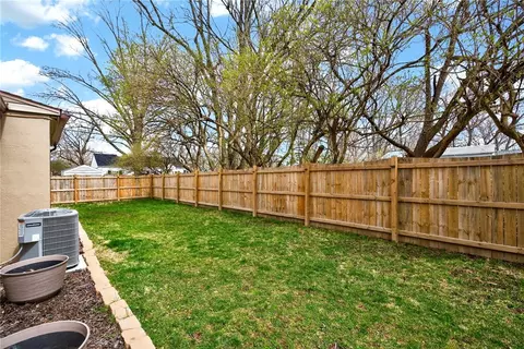 Exterior - 3854 Shroyer Rd, Kettering, OH 45429 photo 3 of 7