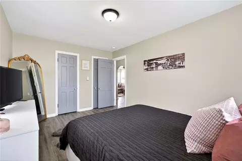 Bedroom - 3854 Shroyer Rd, Kettering, OH 45429 photo 2 of 4